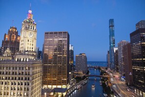 Balcony view - Trump International Hotel & Tower Chicago (Chicago)