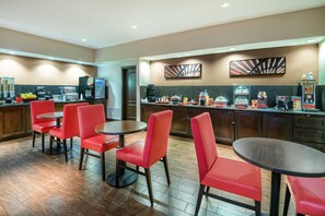 Desayuno continental incluido todos los días