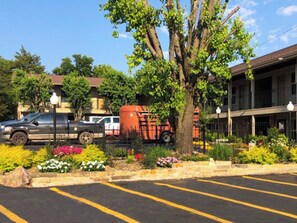 Exterior - Charles Wesley Motor Lodge (Broken Bow)