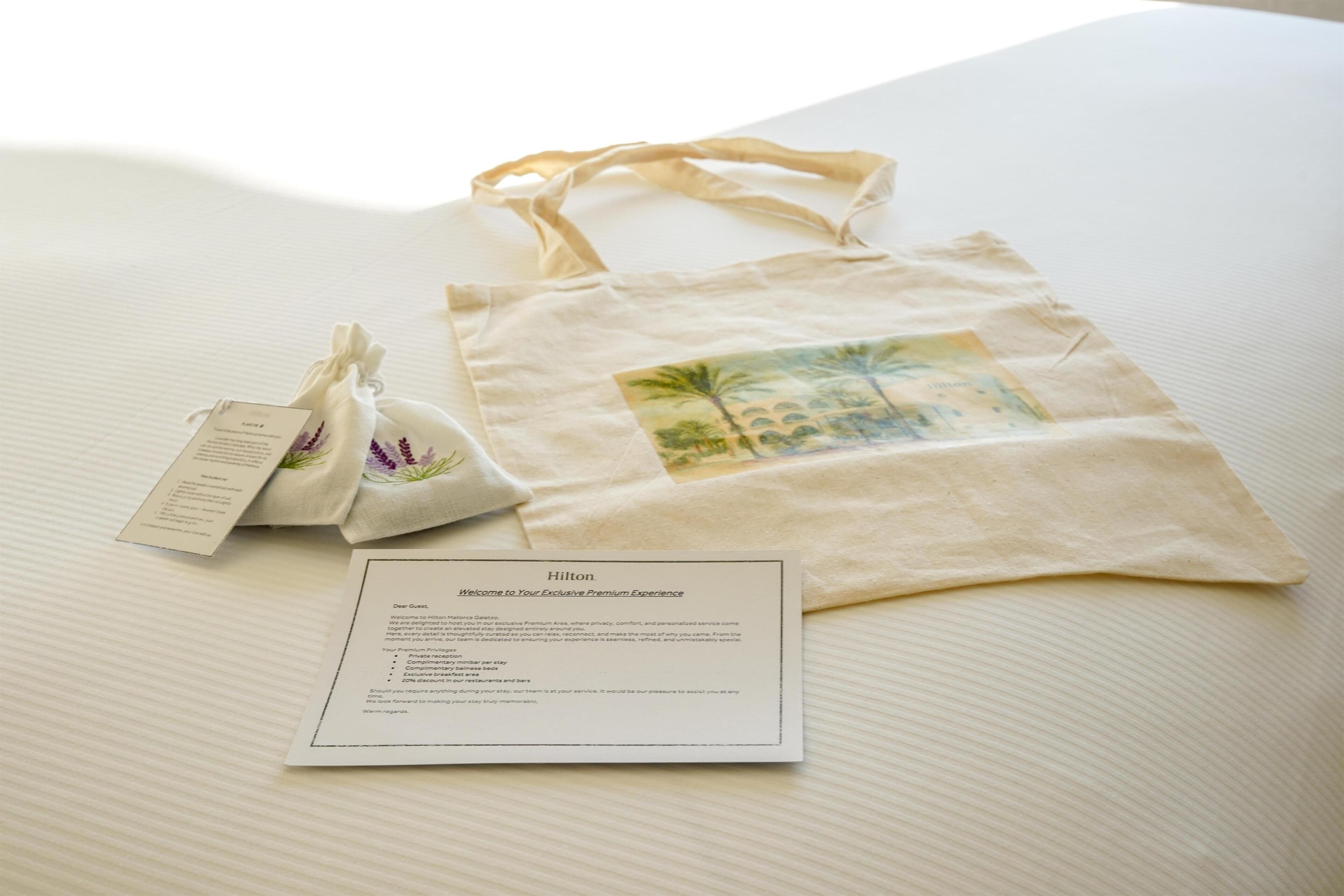 Premium Suite, 1 King Bed, Sea View