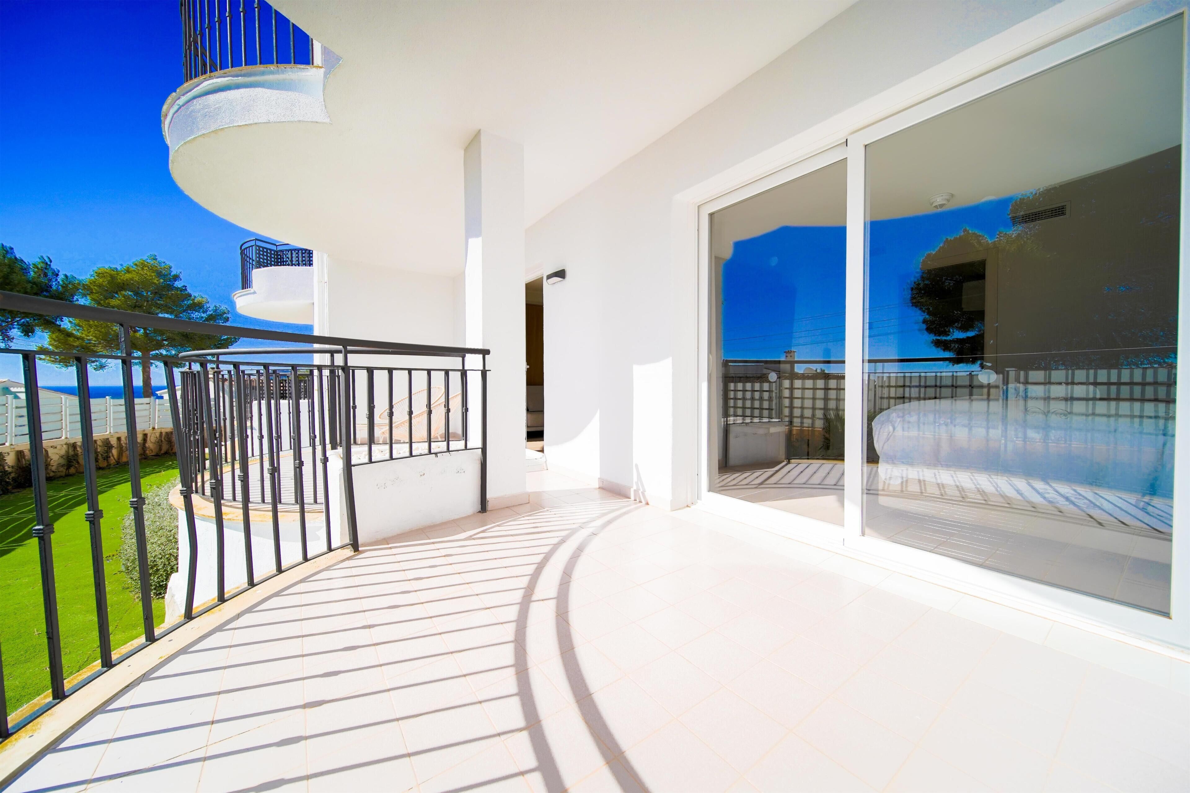 Svit Premium - 1 kingsize-säng | Utsikt från rummet