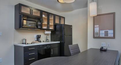 Candlewood Suites Bowling Green by IHG