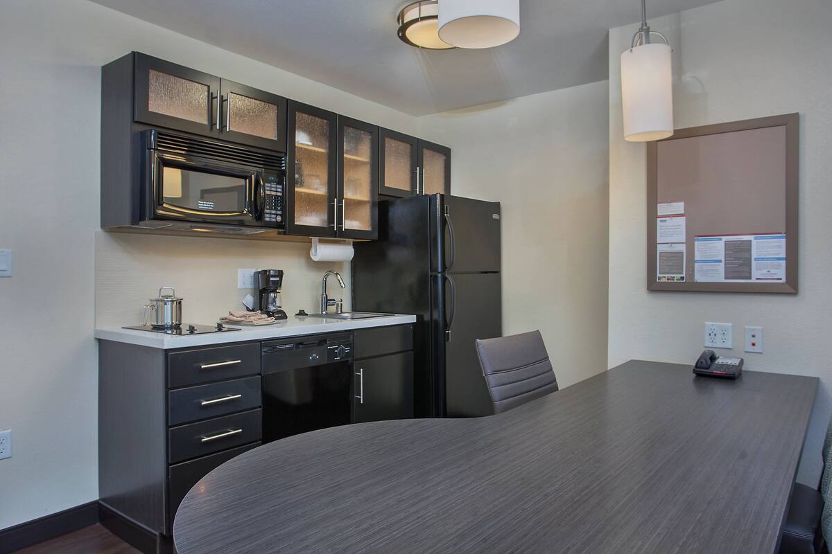 Suite, 1 Bedroom | Room amenity