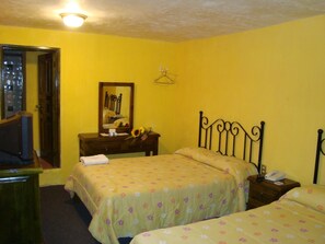 Individually furnished, blackout curtains, iron/ironing board, free WiFi