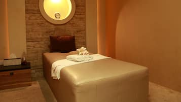 Hotstone-massages, diepe bindweefselmassages, Zweedse massages