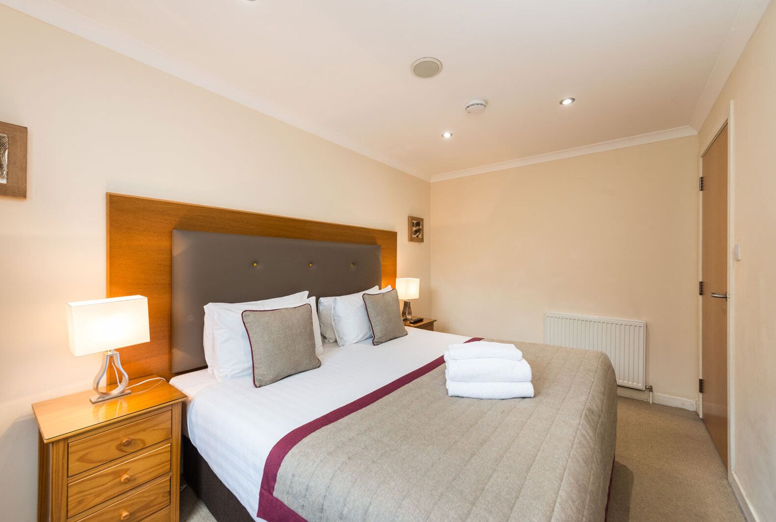 1 bedroom apartment plus | iron/ironing board, free wifi, bed sheets