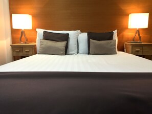 Apartment, 2 Bedrooms | Iron/ironing board, free WiFi, bed sheets - Fountain Court Apartments - Harris (Edinburgh)