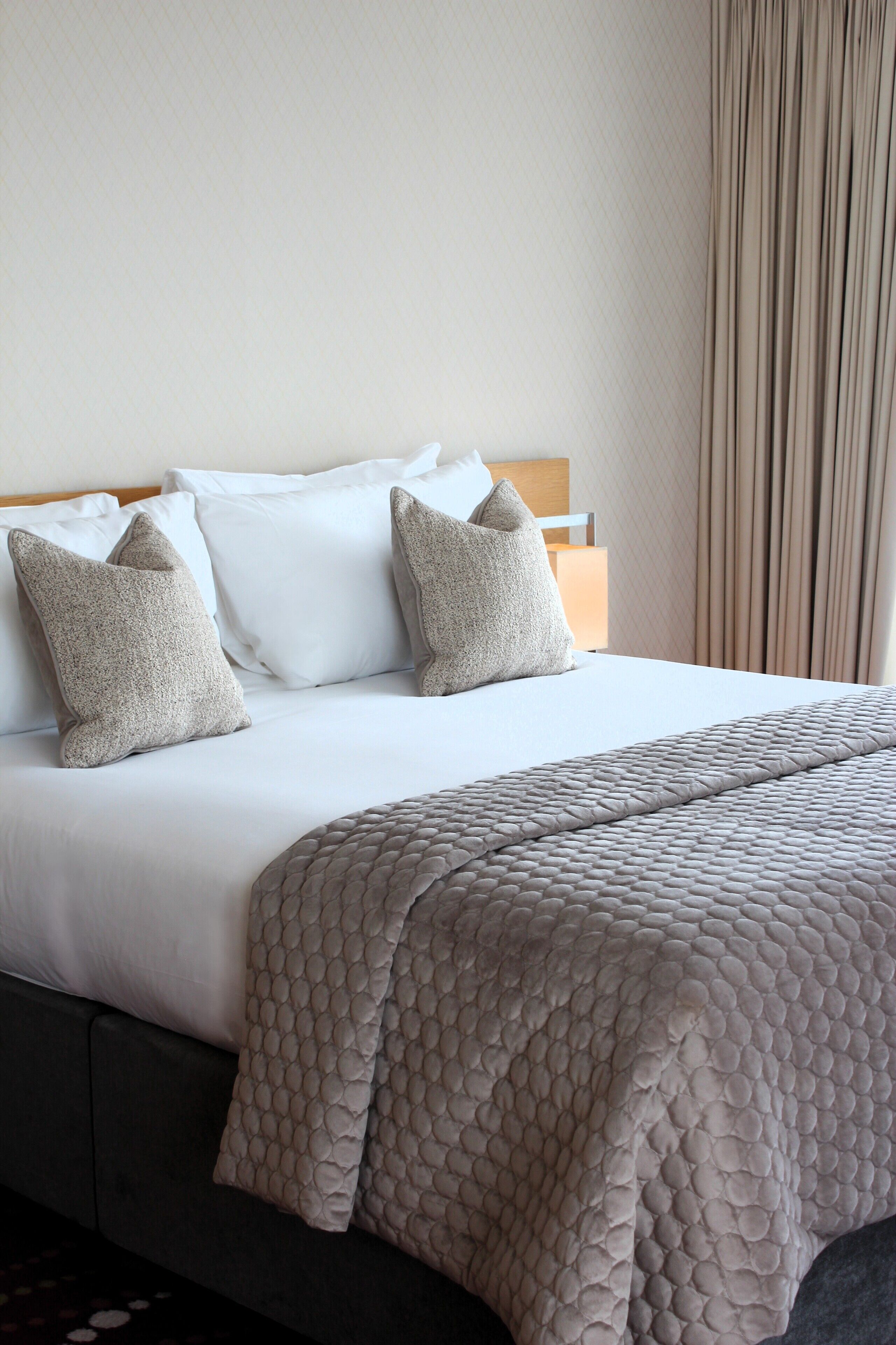 Suite Studio Junior | Coffres-forts dans les chambres, bureau, rideaux occultants