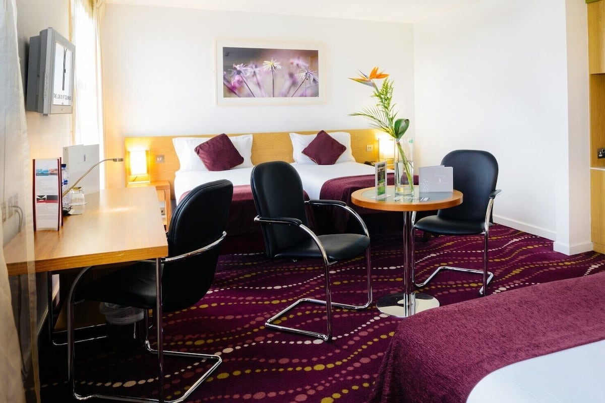 Family Room | In-room safe, desk, blackout drapes, soundproofing