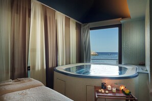 Couples treatment room(s), hot tub, steam room, Turkish bath/hammam - La Plage Resort (Taormina)