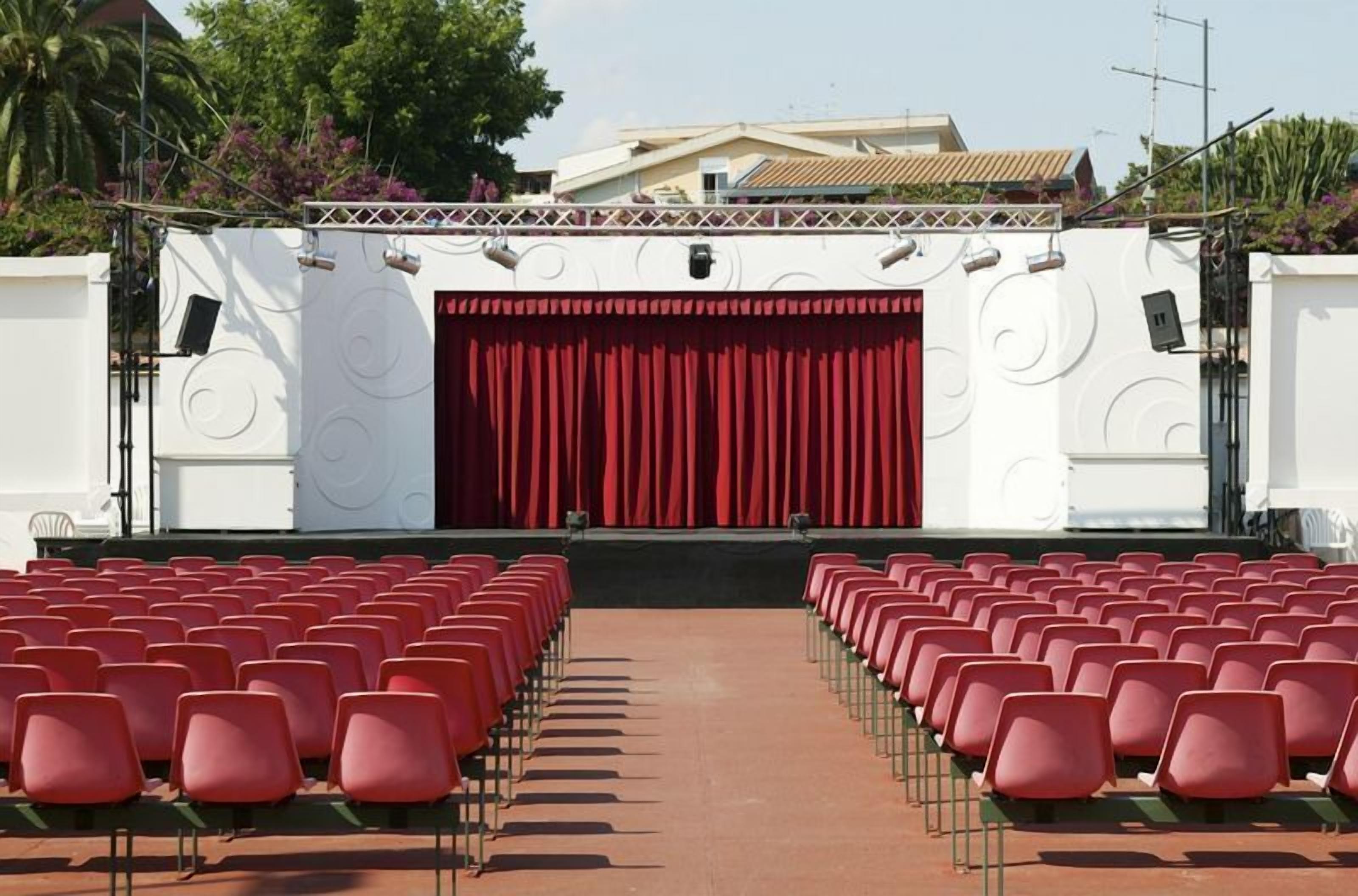 Pièce de théâtre