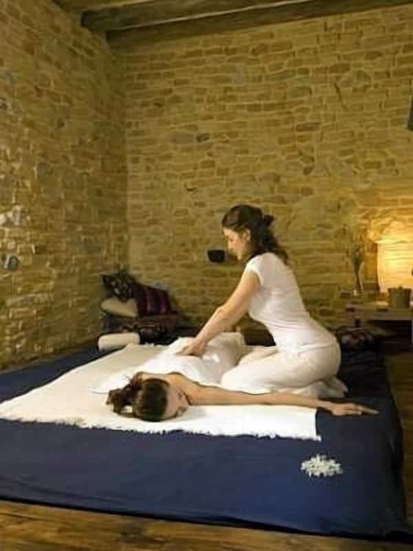 Sauna, hot tub, steam room, Turkish bath, body treatments, mud baths