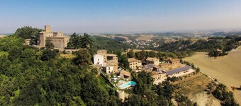 Antico Borgo di Tabiano Castello