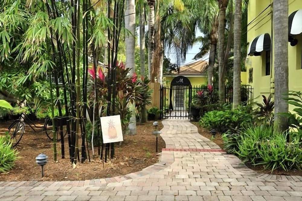 The Mango Inn Bed & Breakfast