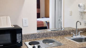 Chambre Standard, 1 trÚs grand lit, non-fumeur, coin cuisine | Coin cuisine privé