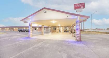 Regency Inn Hondo