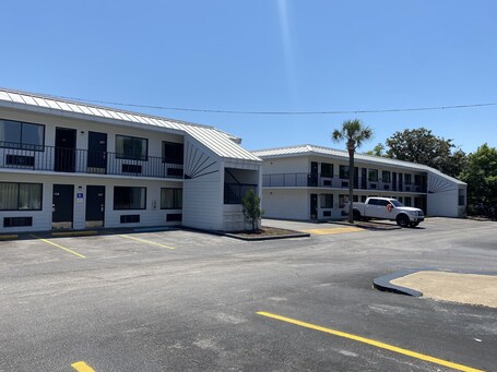 Village Inn Destin - Image 41