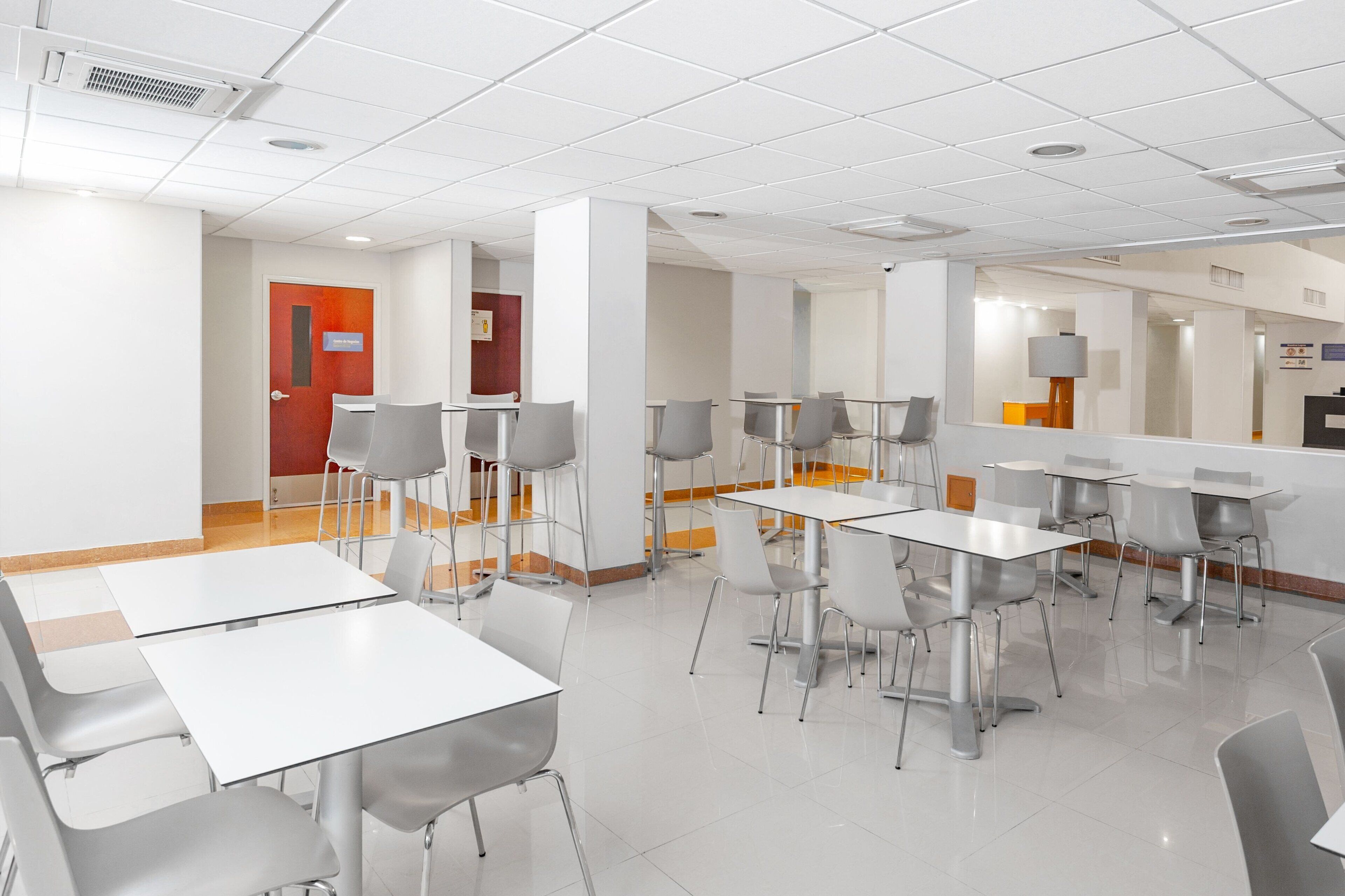 Desayuno continental incluido todos los días