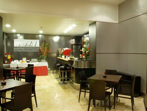 Bar (on property) - Albergo Vittoria (Trapani)