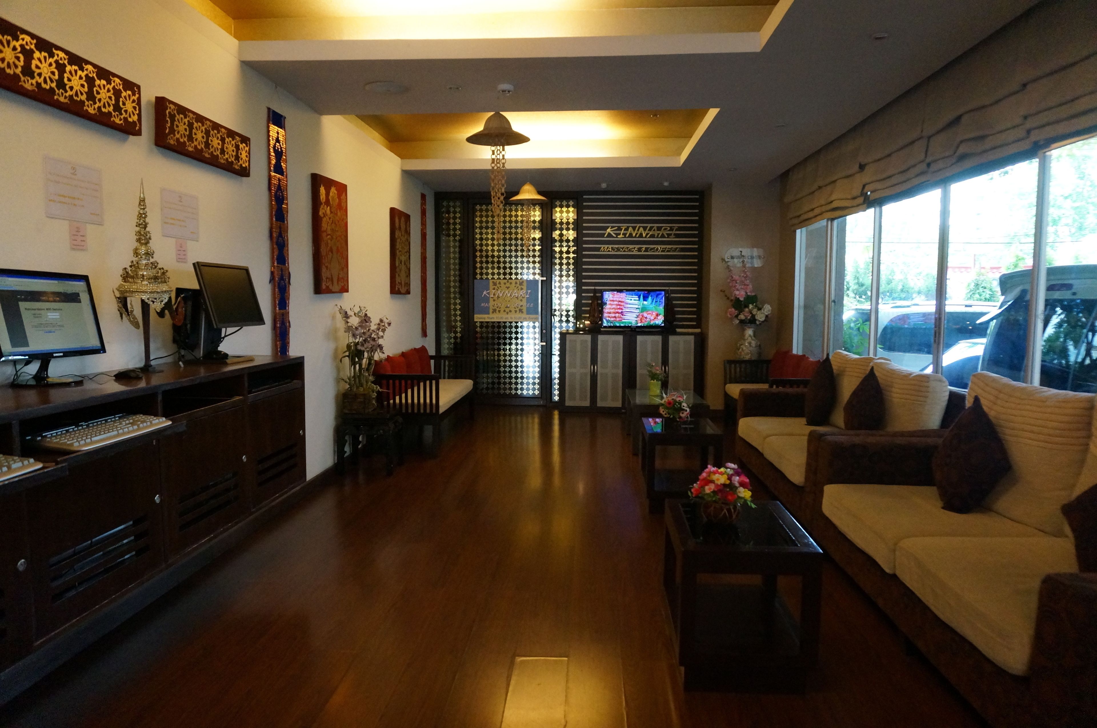 Foto - Maninarakorn Hotel