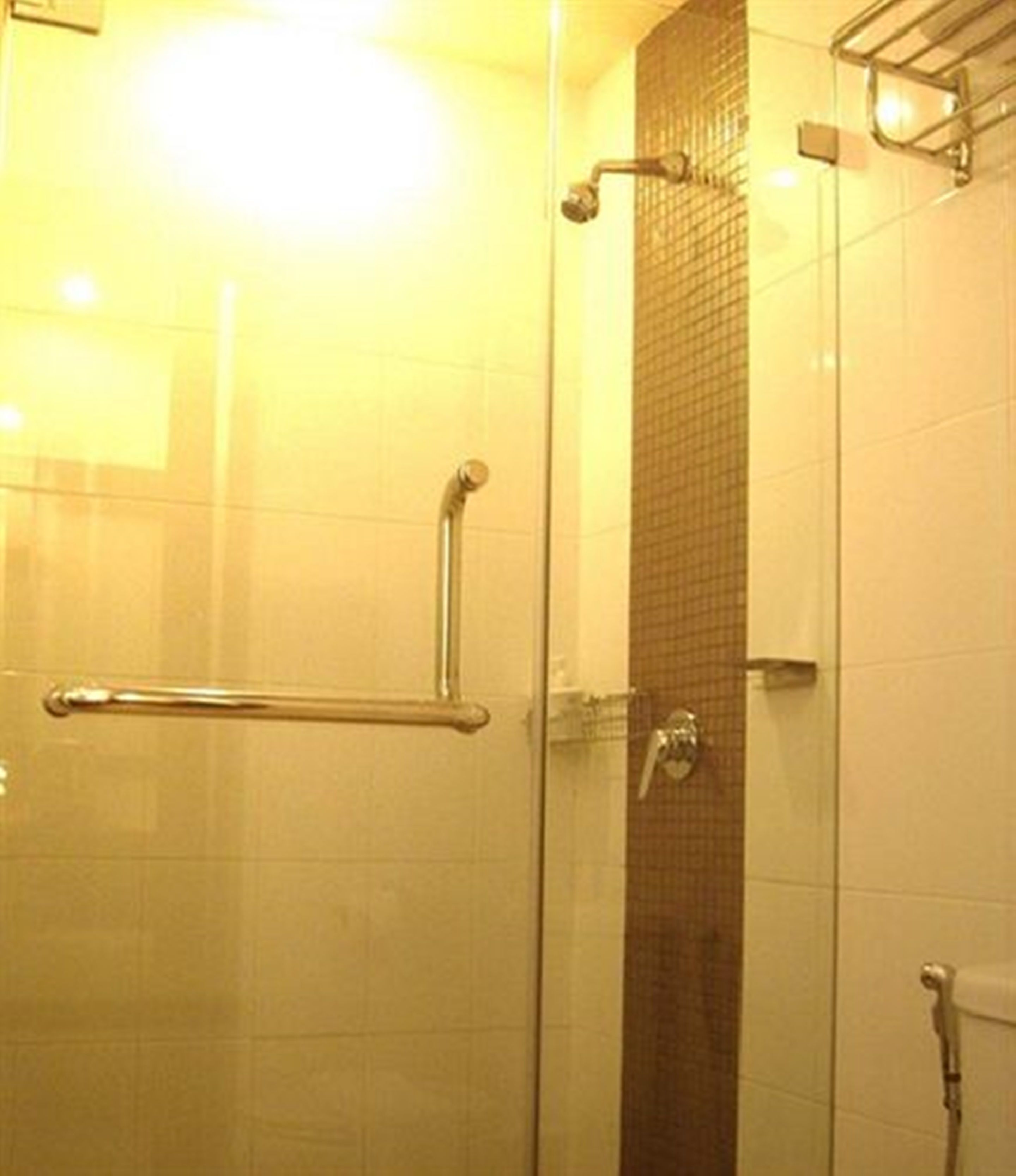 Foto - Maninarakorn Hotel