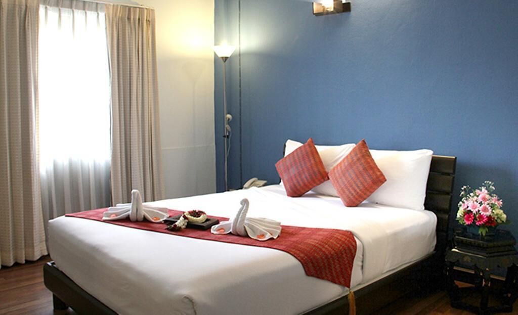 Free minibar items, in-room safe, desk, blackout curtains