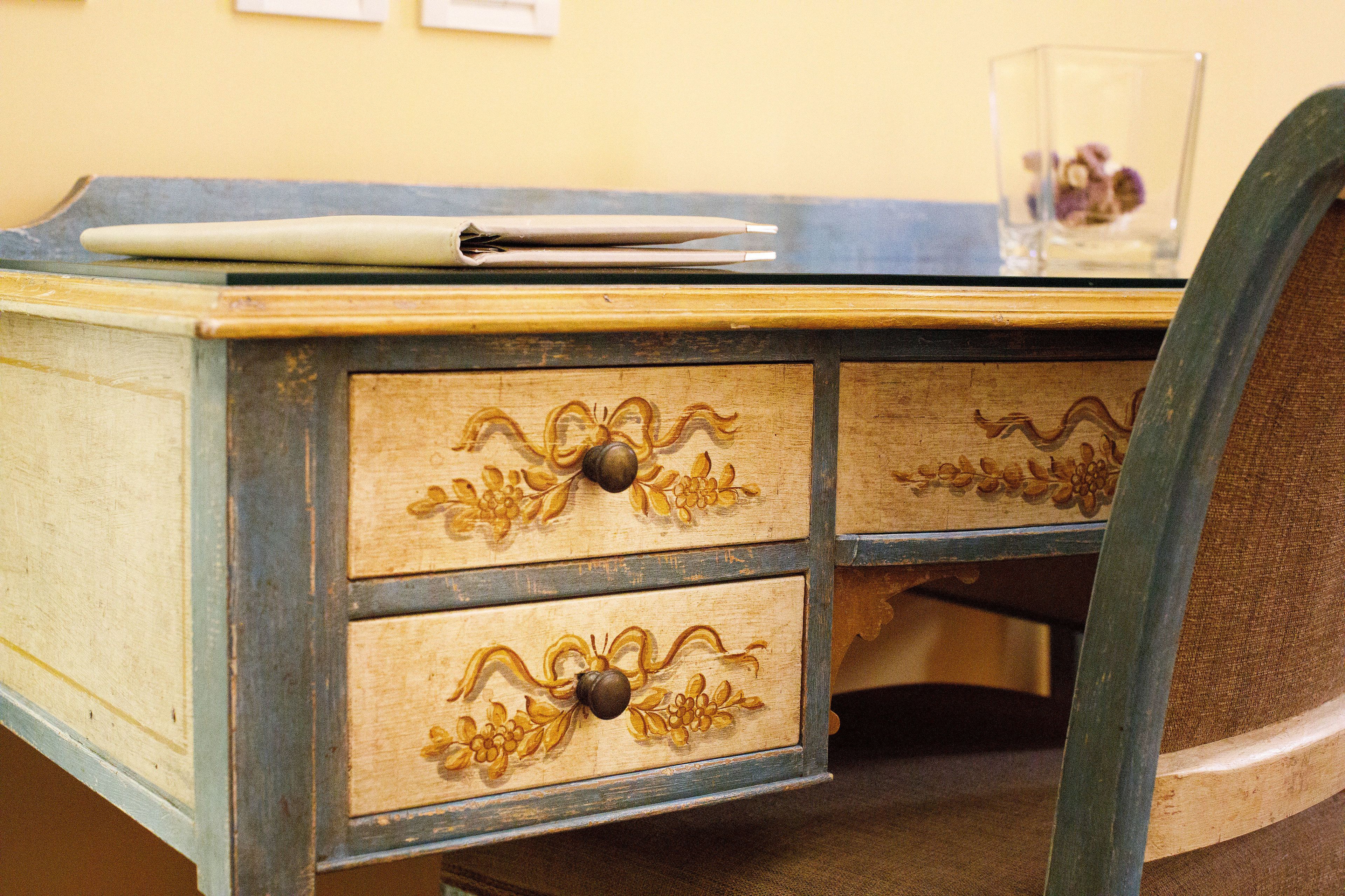 minibar, in-room safe, desk, soundproofing