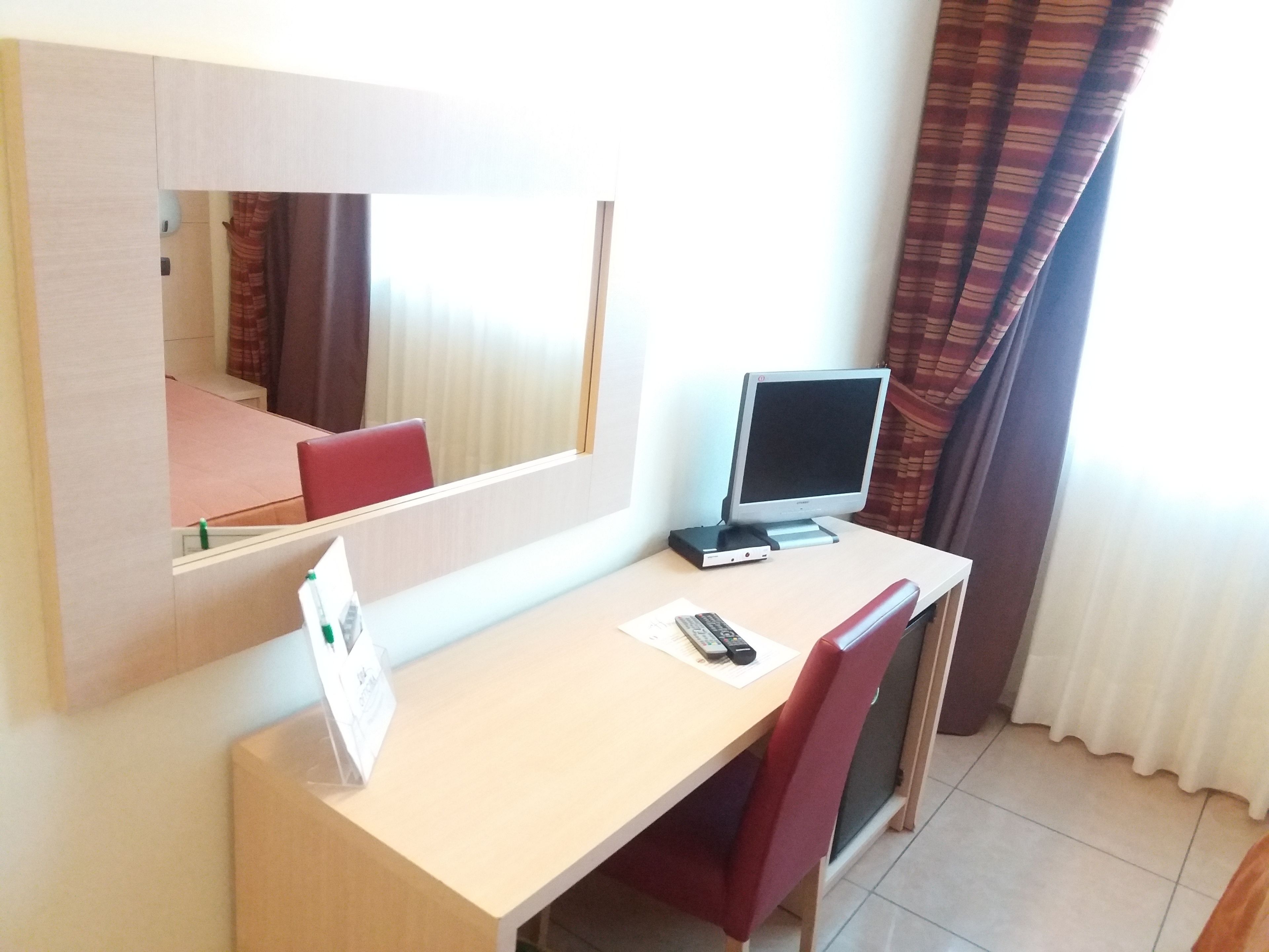 down duvets, minibar, in-room safe, desk