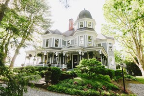 Front of property - Biltmore Village Inn B&B (Asheville)