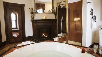 Room, Private Bathroom (Vanderbilt Room) | Bathroom | Designer toiletries, hair dryer, bathrobes, towels