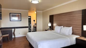 Iron/ironing board, free WiFi, bed sheets
