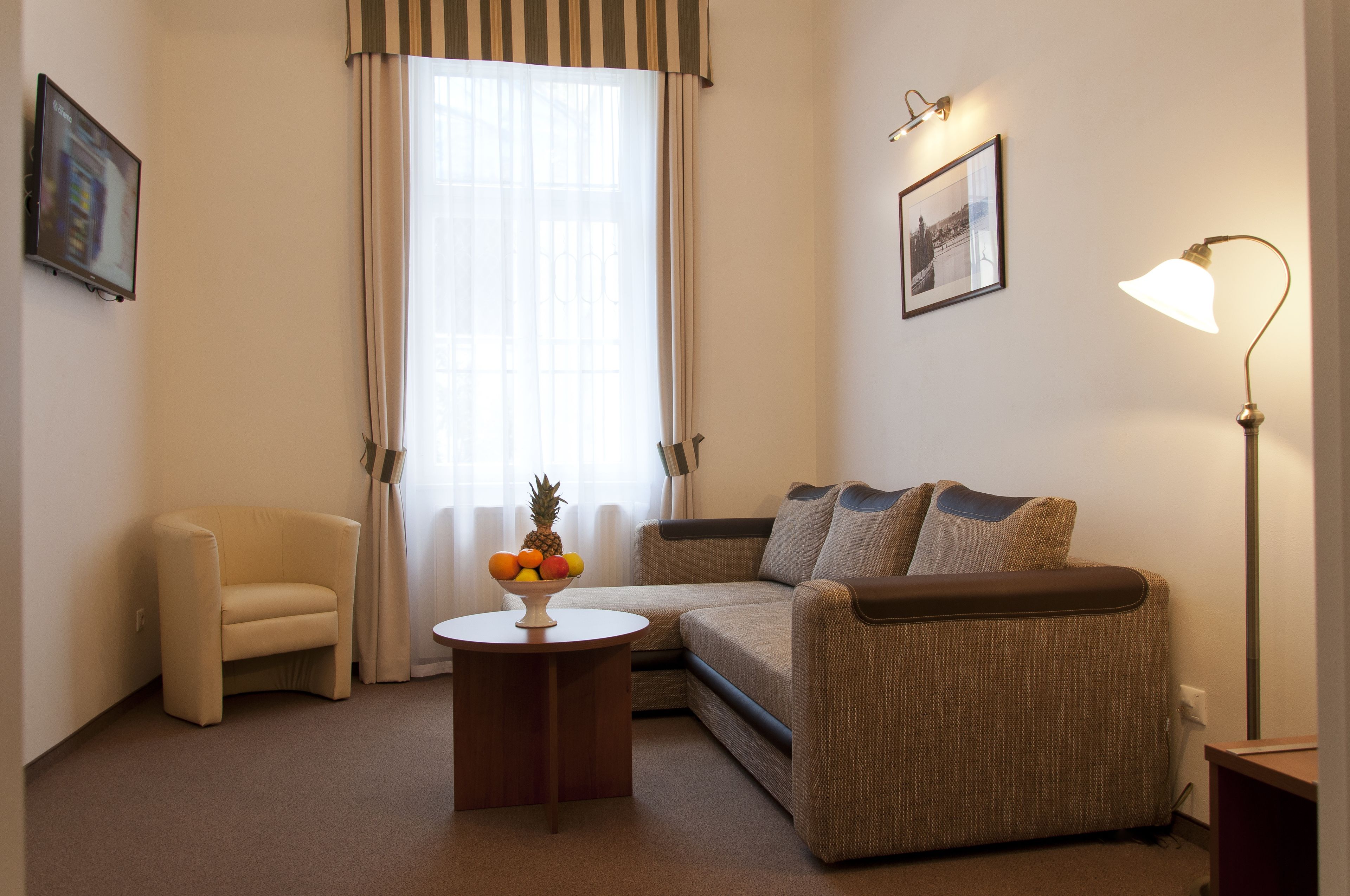 suite | living room | lcd tv