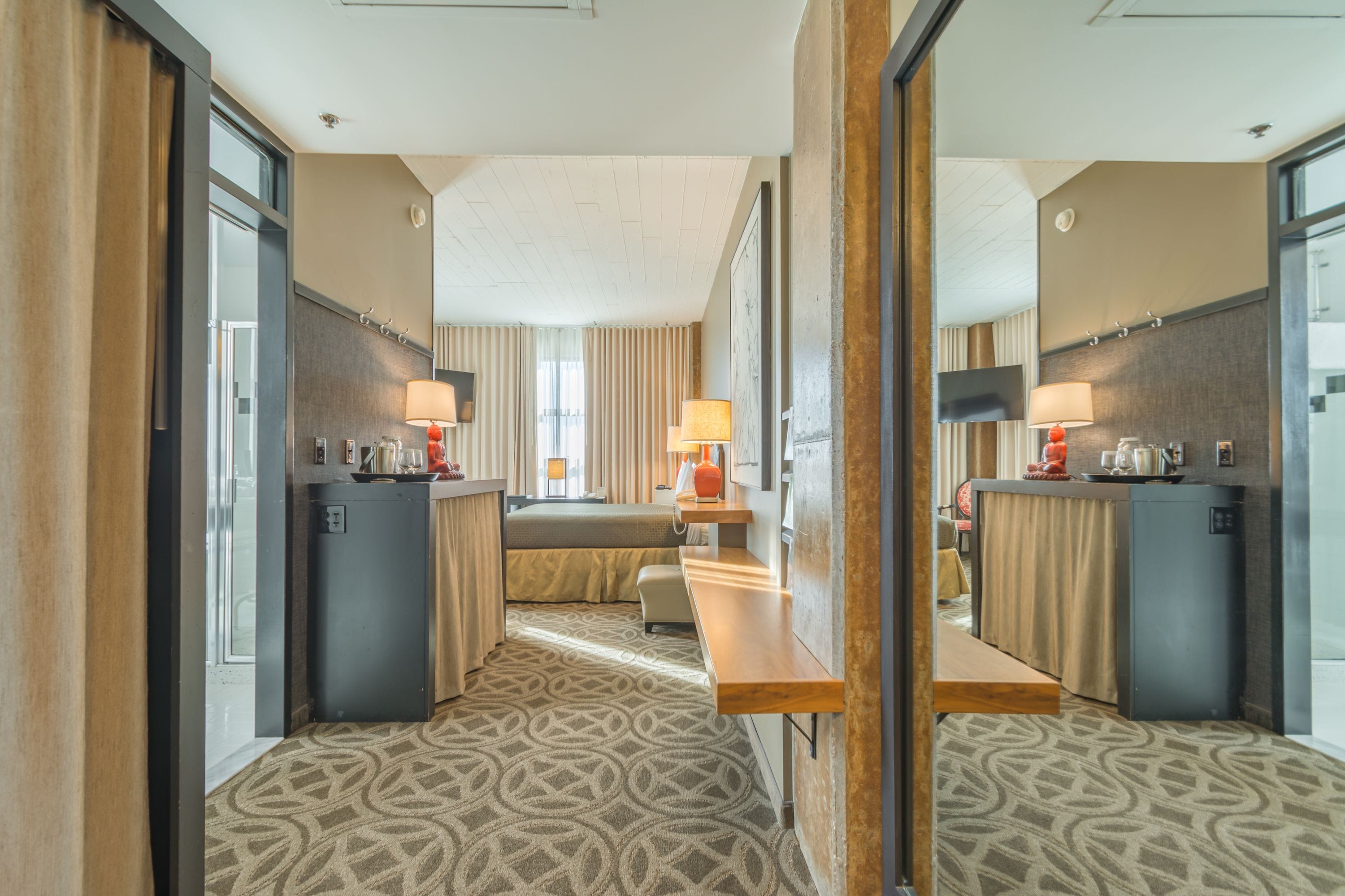 premium loft, 1 king bed, corner | egyptian cotton sheets, premium bedding, in-room safe, desk