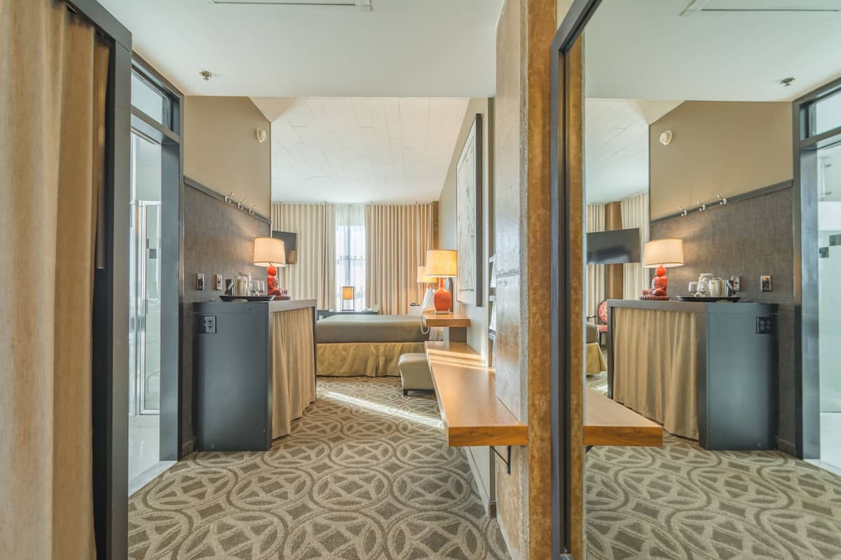 premium loft, 1 king bed, corner | egyptian cotton sheets, premium bedding, in-room safe, desk