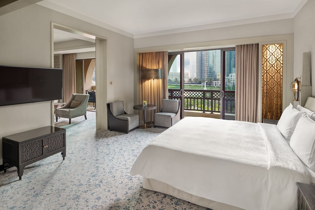Diplomatic Suite with Lake View | 1 chambre, minibar, coffre-fort, rideaux dâobscurcissement