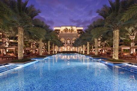 Palace Downtown - Image 2