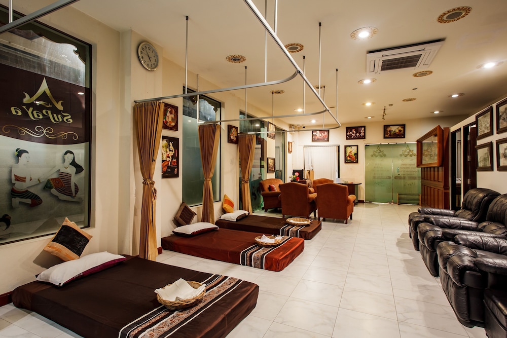 Raming Lodge Hotel & Spa by null