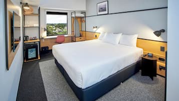 1 bedroom, desk, laptop workspace, blackout curtains