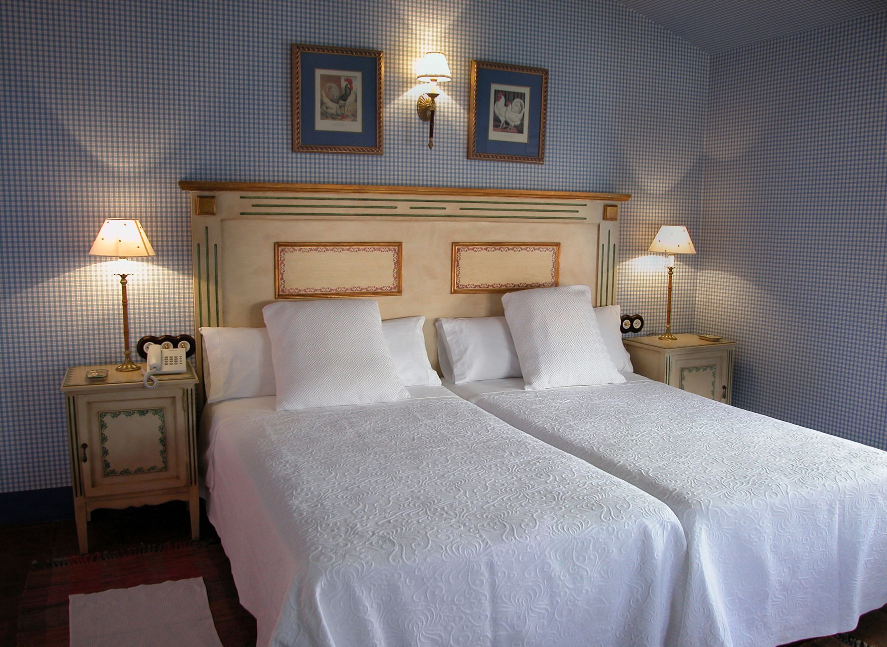 minibar, in-room safe, individually decorated, individually furnished