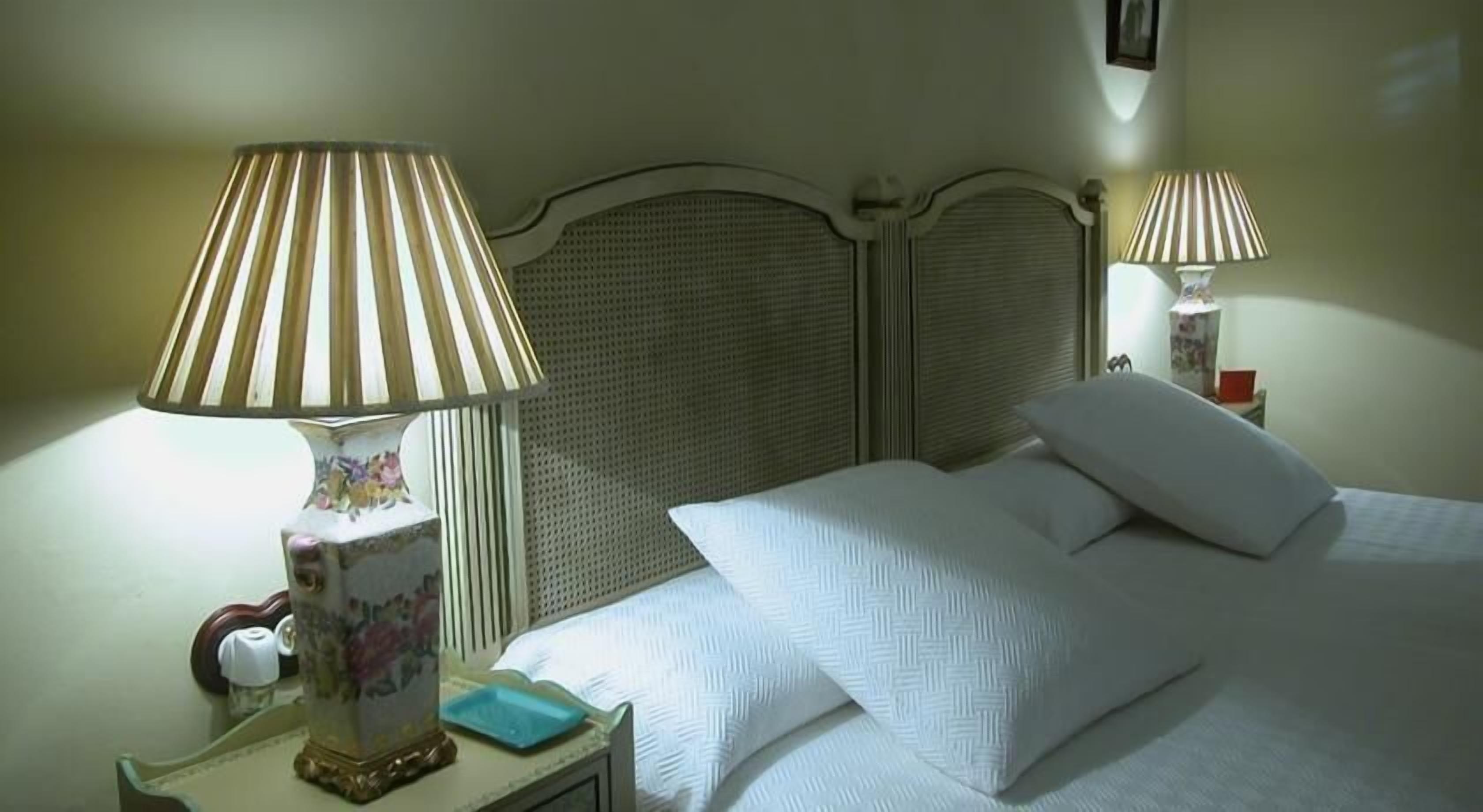 minibar, in-room safe, individually decorated, individually furnished