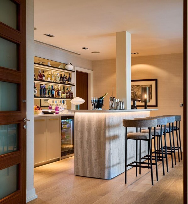 Penthouse presidencial, vista al lago, junto al lago | 1 habitación, sábanas de algodón egipcio y ropa de cama hipoalergénica 