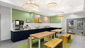 Desayuno continental incluido todos los días