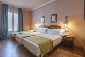 Ropa de cama hipoalergénica y minibar 