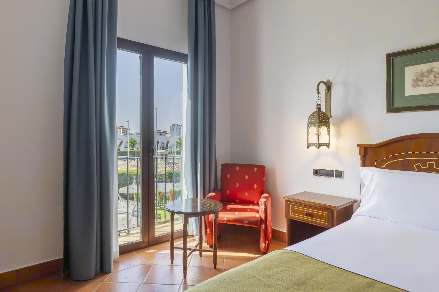 double room | 1 bedroom, hypo-allergenic bedding, minibar, in-room safe