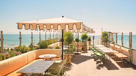 Rooftop terrace