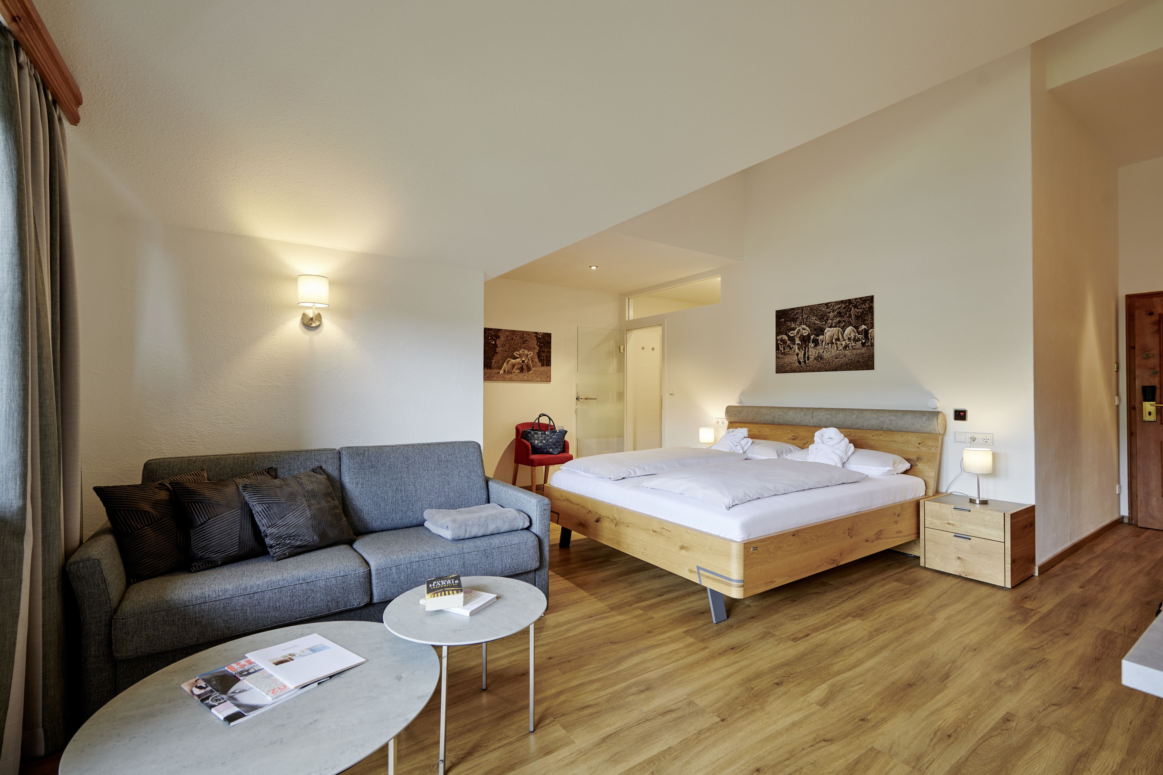 studio | hypo-allergenic bedding, minibar, in-room safe, desk