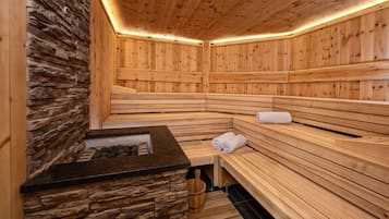 Soins corporels, soins d'hydrothérapie, massages aux pierres chaudes