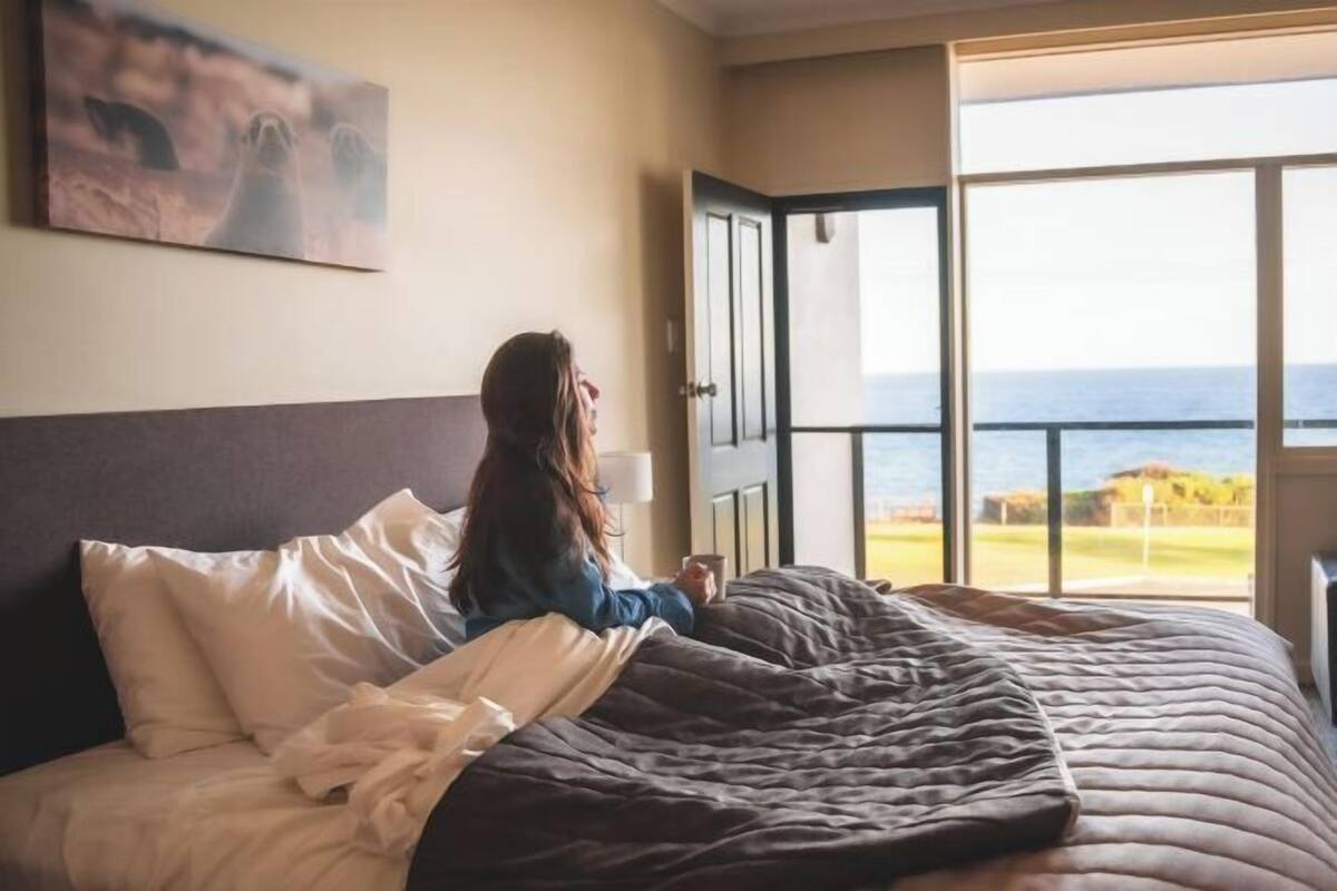Accès au Wi-Fi (inclus), literie fournie