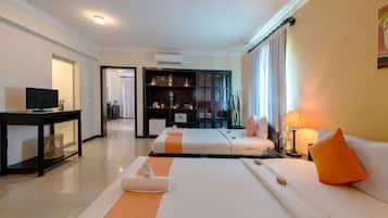 Family Suite | 1 bedroom, minibar, in-room safe, individually decorated