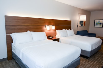 Holiday Inn Express & Suites New Boston by IHG